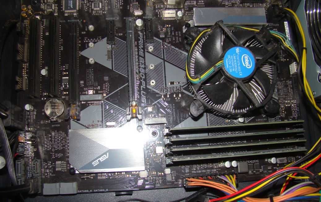 Материнка Asus B360-Plus,i3-8100 | DDR4 32 Gb.