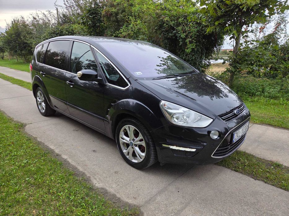 doinwestowany Ford S max  diesel 7 lat w jednych rekach zarejestrowany