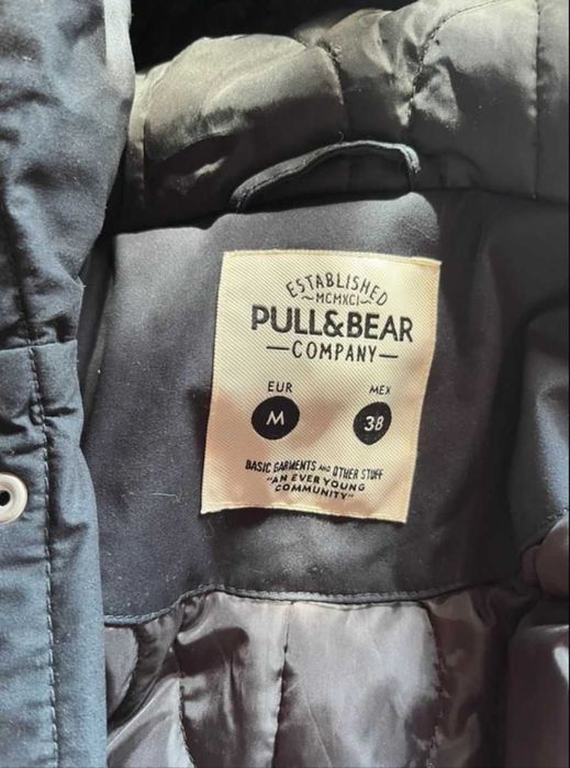 Kispo Azul escuro da Pull & Bear tamanho M