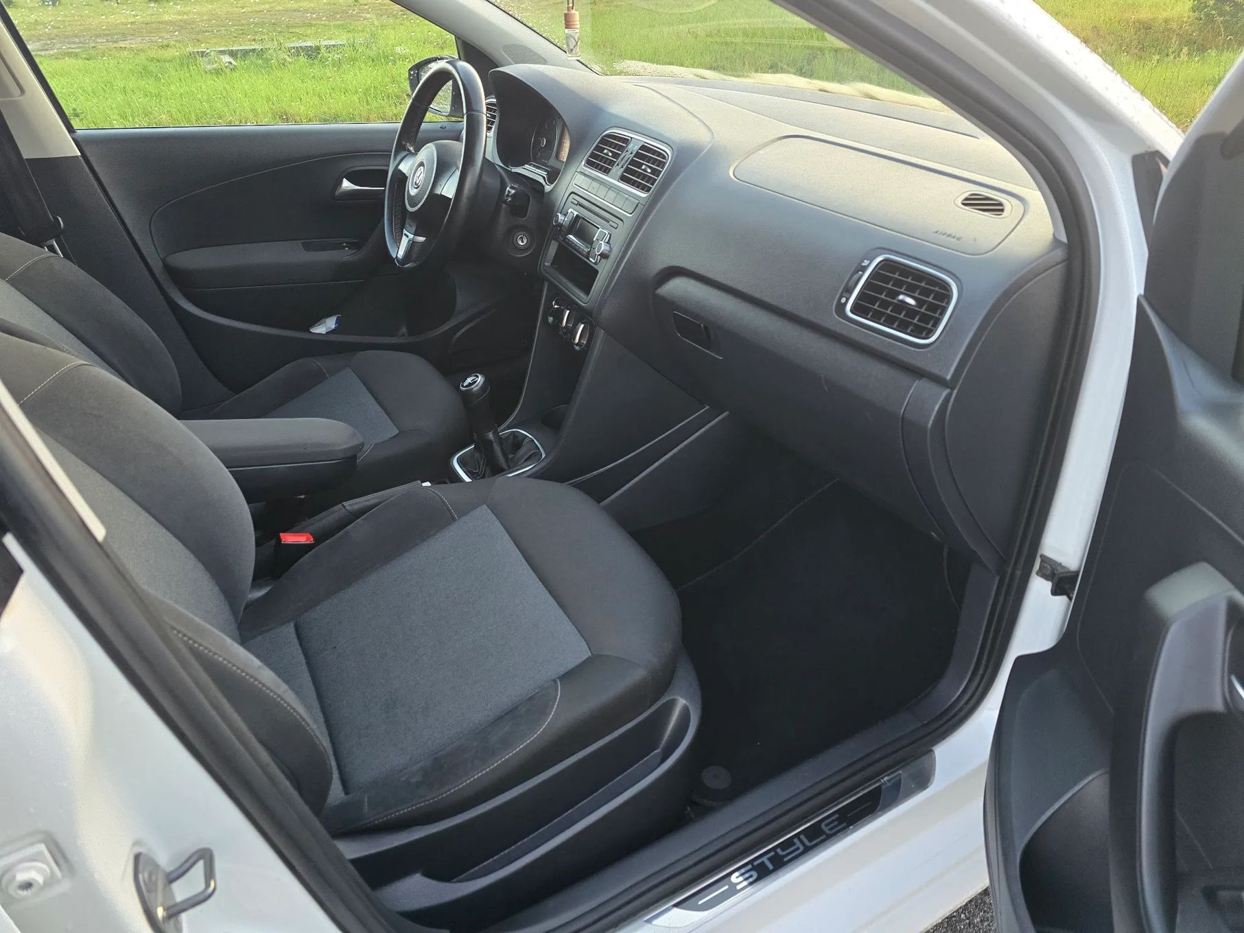 Volkswagen Polo 1.6 tdi 90km**Klima**Tempomat**Lekko tył