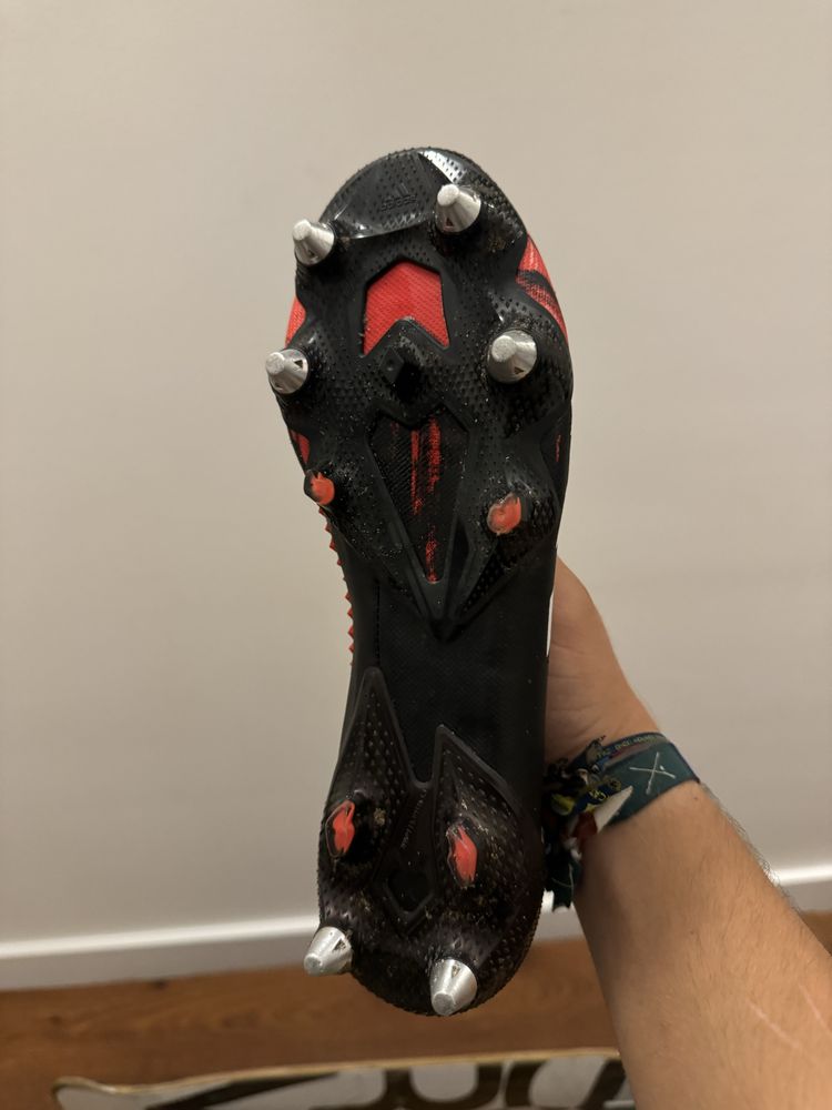 Chuteiras Adidas predator