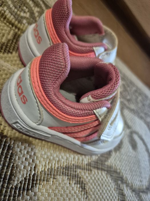 Кросівки adidas 23р.