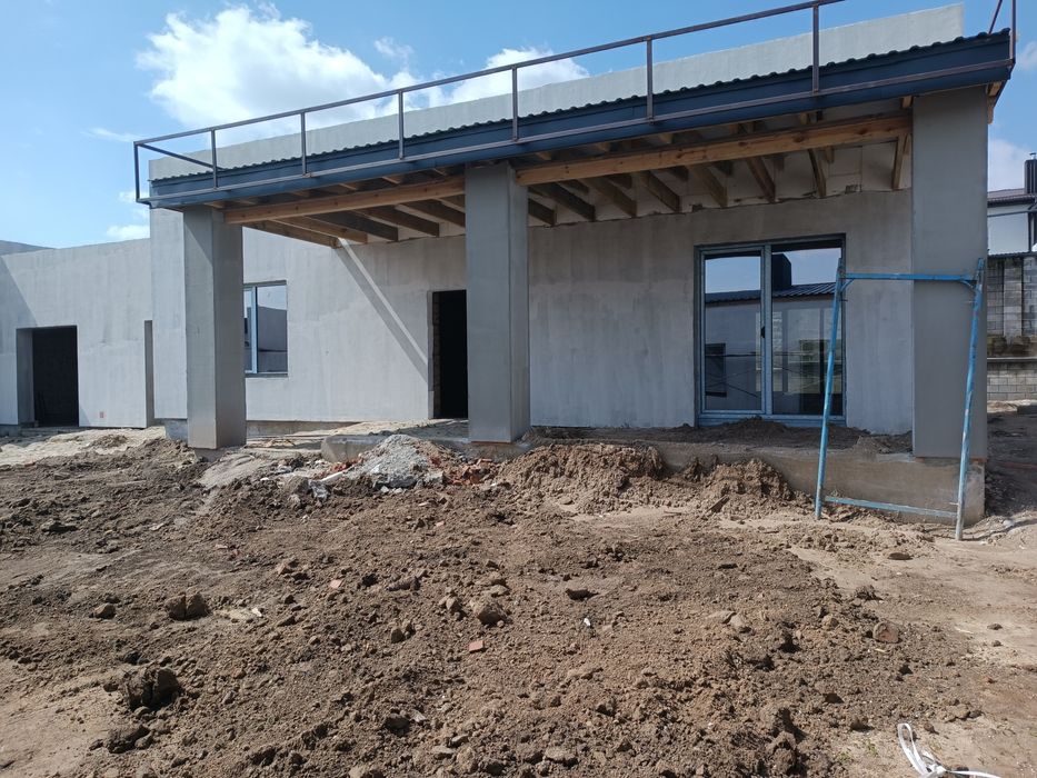 Продам Будинок з Гаражем. Масив Макарова. Без Комісії.