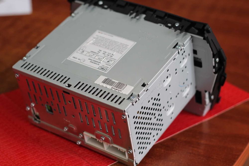 Оригинальная новая магнитола на HYUNDAI SANTA FE оригинал