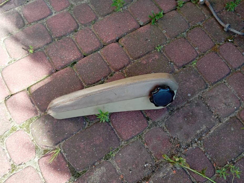 Podłokietnik fotela pasażera lewy Mercedes Vito V klasa W638