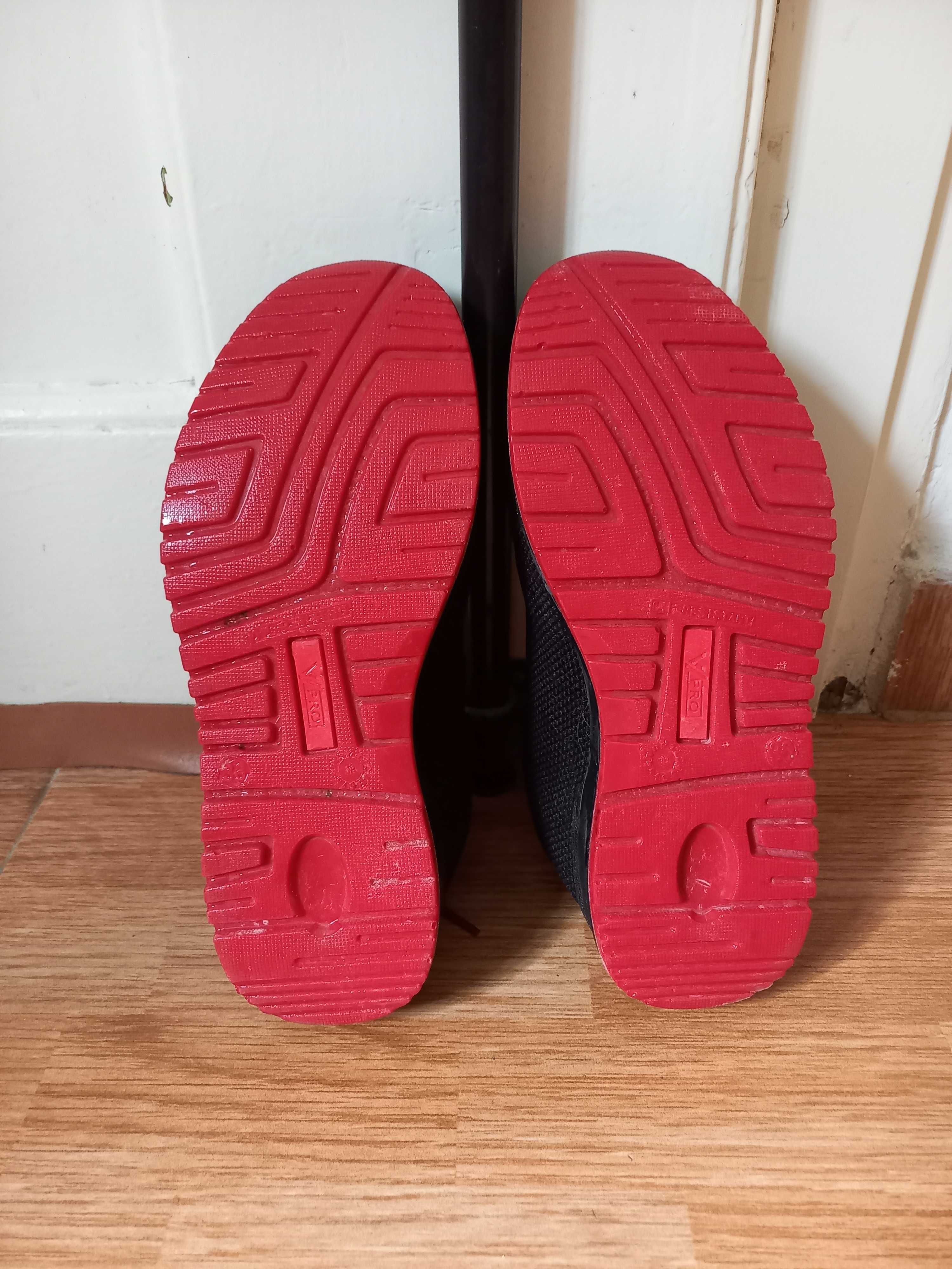 Sapatos de segurança VPRO com biqueira de aço (36)