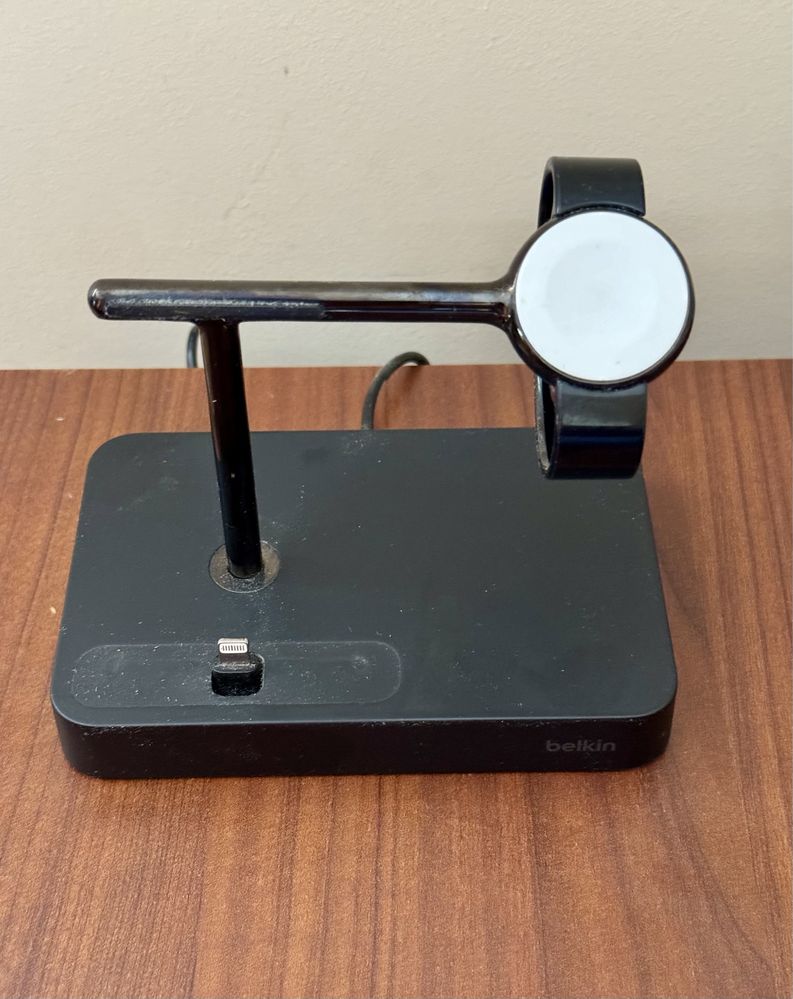 Belkin stacja ładująca do iPhone’a / Apple Watch, 2 w 1, czarna