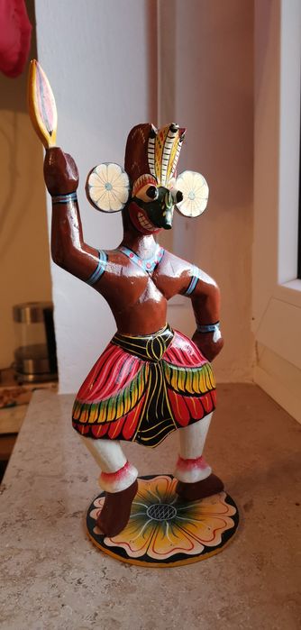 Figurka Kolam lub Sanni Yakuma ze Sri Lanki