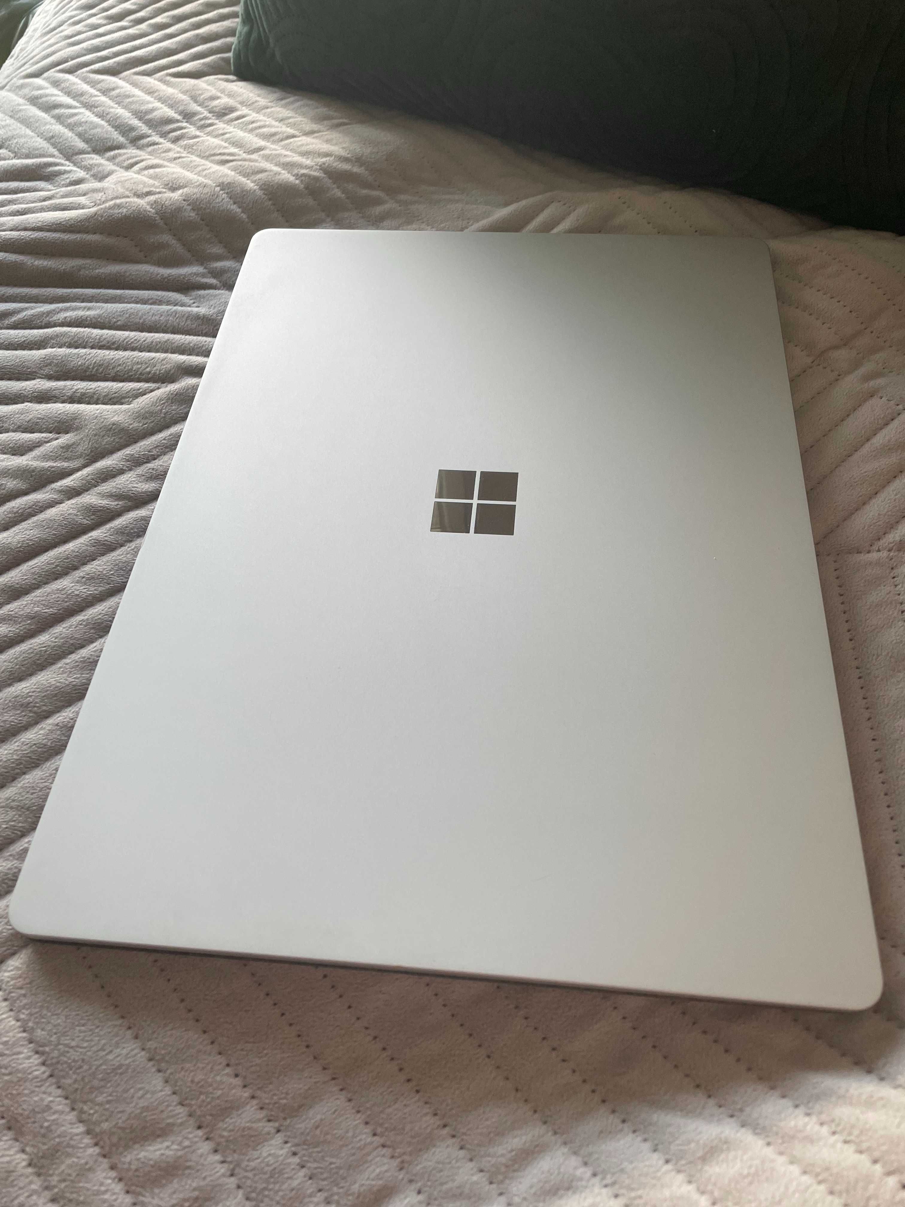 Microsoft Surface Laptop 2 z dotykowym ekranem