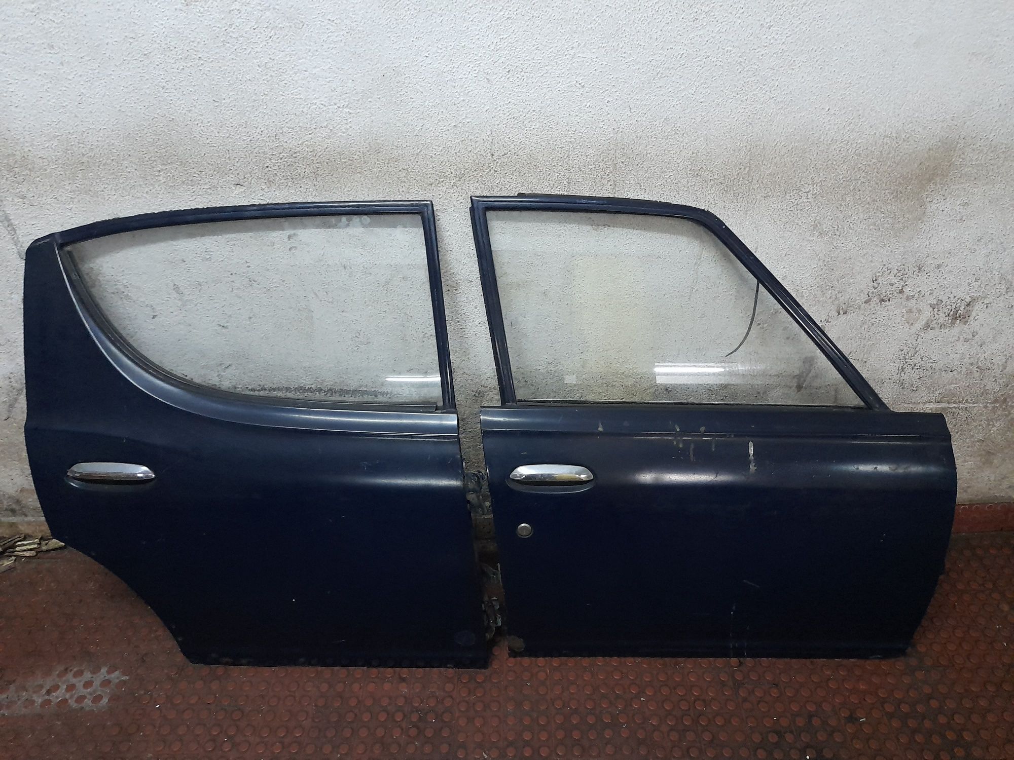 Datsun 1200, 120Y, 100A, SUNNY e outros materias usados