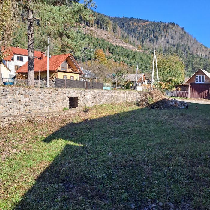 Продам комерційну будову в хорошій локації