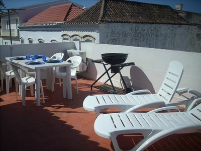 Tavira moradia t2 no centro histórico com terraço e barbecue.