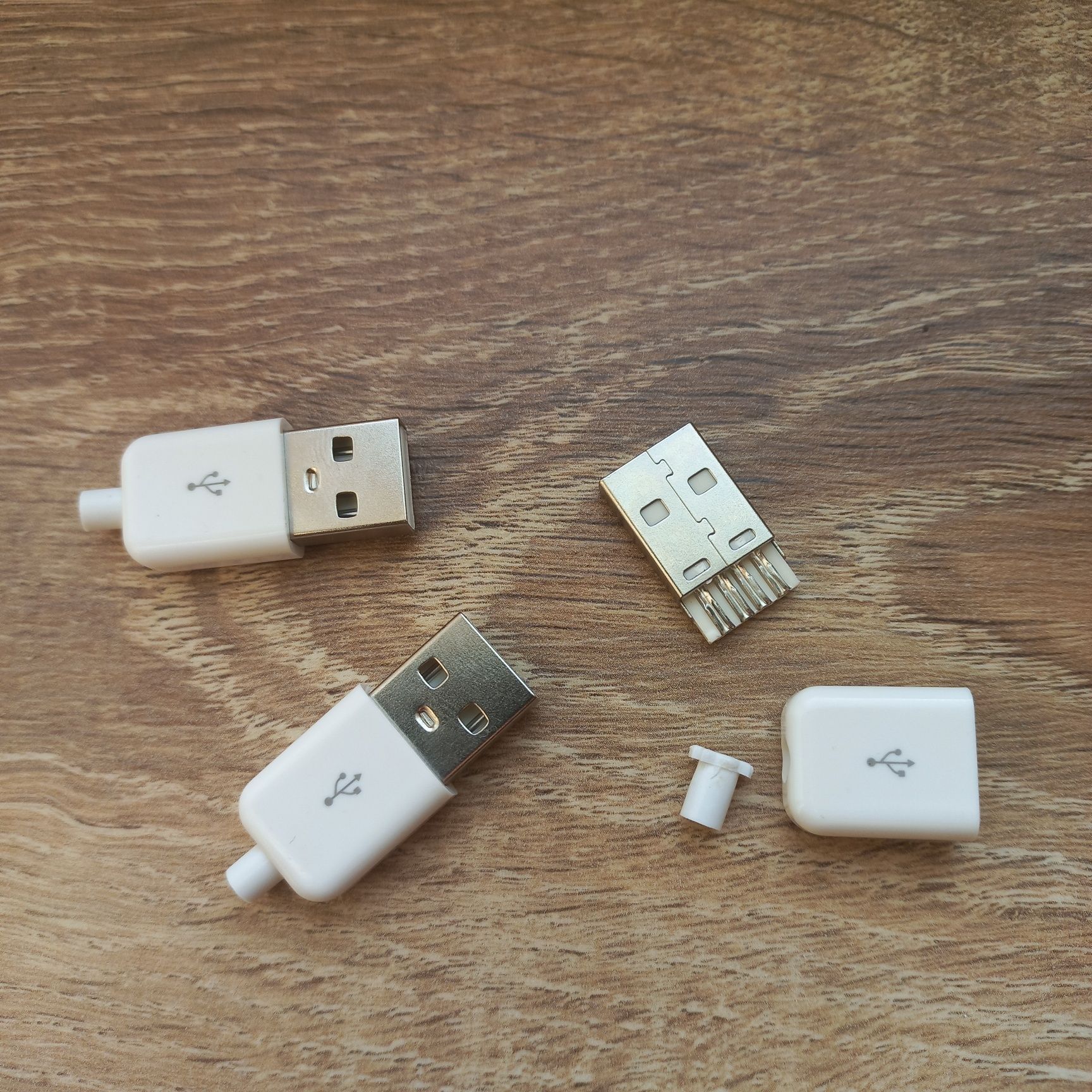 Вилка USB-A под пайку