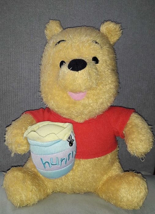 Miś Kubuś Puchatek na baterie Disney 26cm