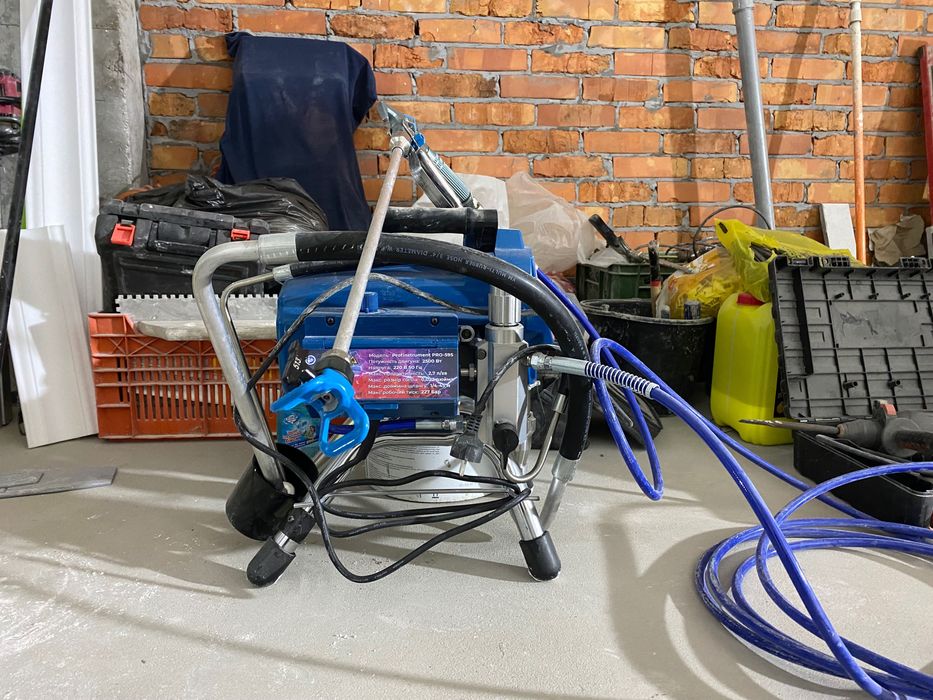 Фарбування приміщень безповітряне,шпаклювання та інші ремонтні роботи