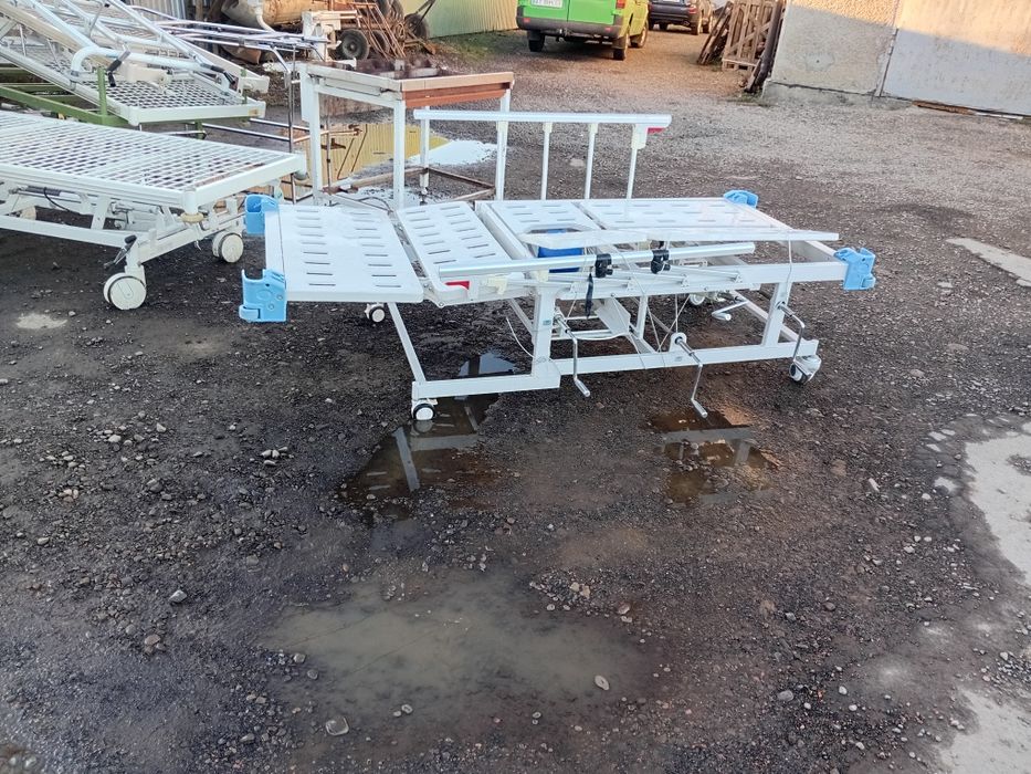 Продам медичні ліжка