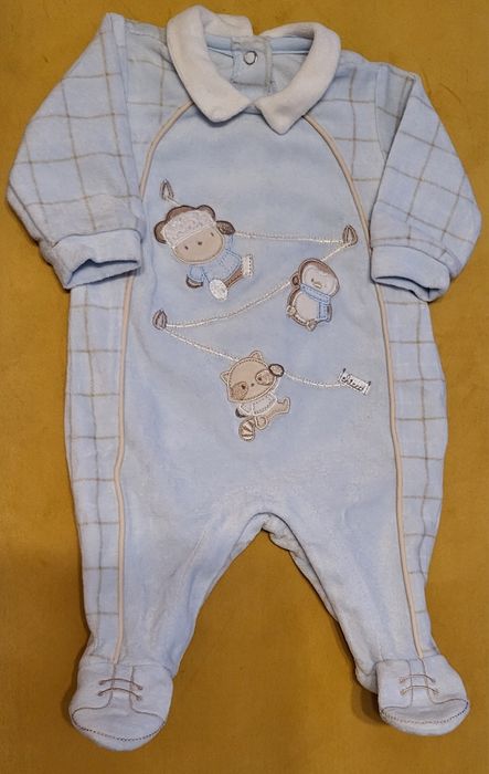 Lote 7 Babygrows veludo