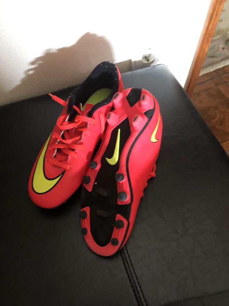 Chuteiras nike n39