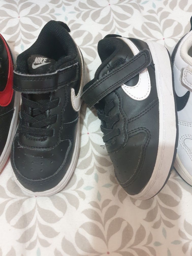 Ténis Nike criança os 3 pares 60€