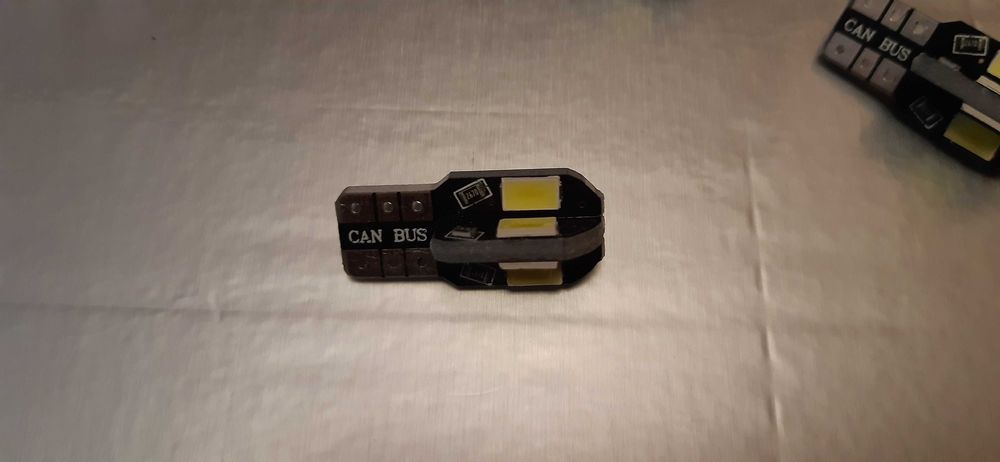 led t10 светодиодные лампы  в авто