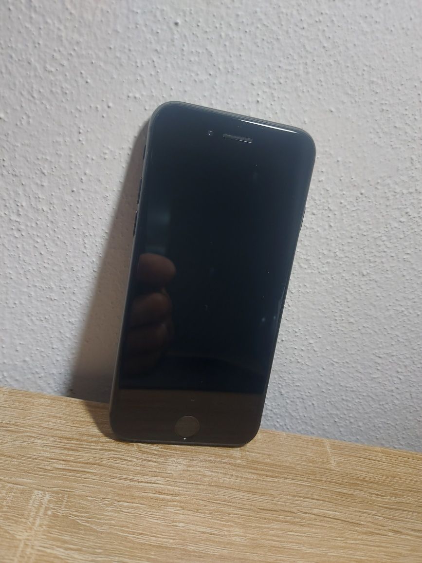 IPHONE 8 64 GB Em ótimo estado
