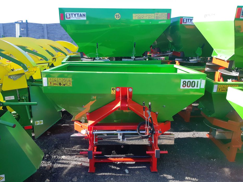 Rozsiewacz Rozsiewacze STRUMYK Tytan 2025 Dowóz do klienta