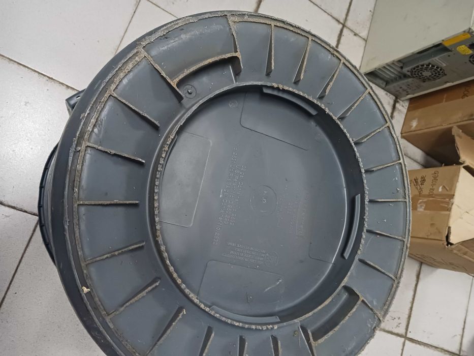 Caixote de lixo de 120 lts com pegas