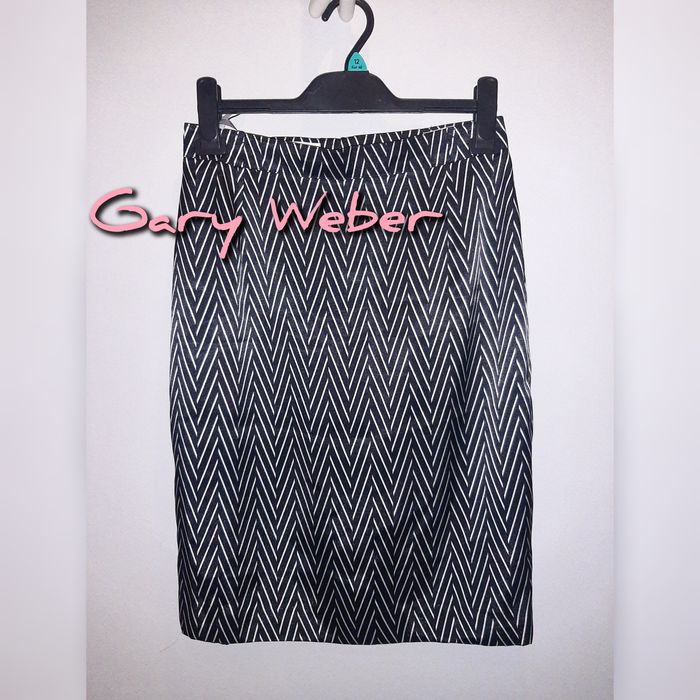 Gary Weber spódnica ołówkowa jak jedwab 38 biało-czarna