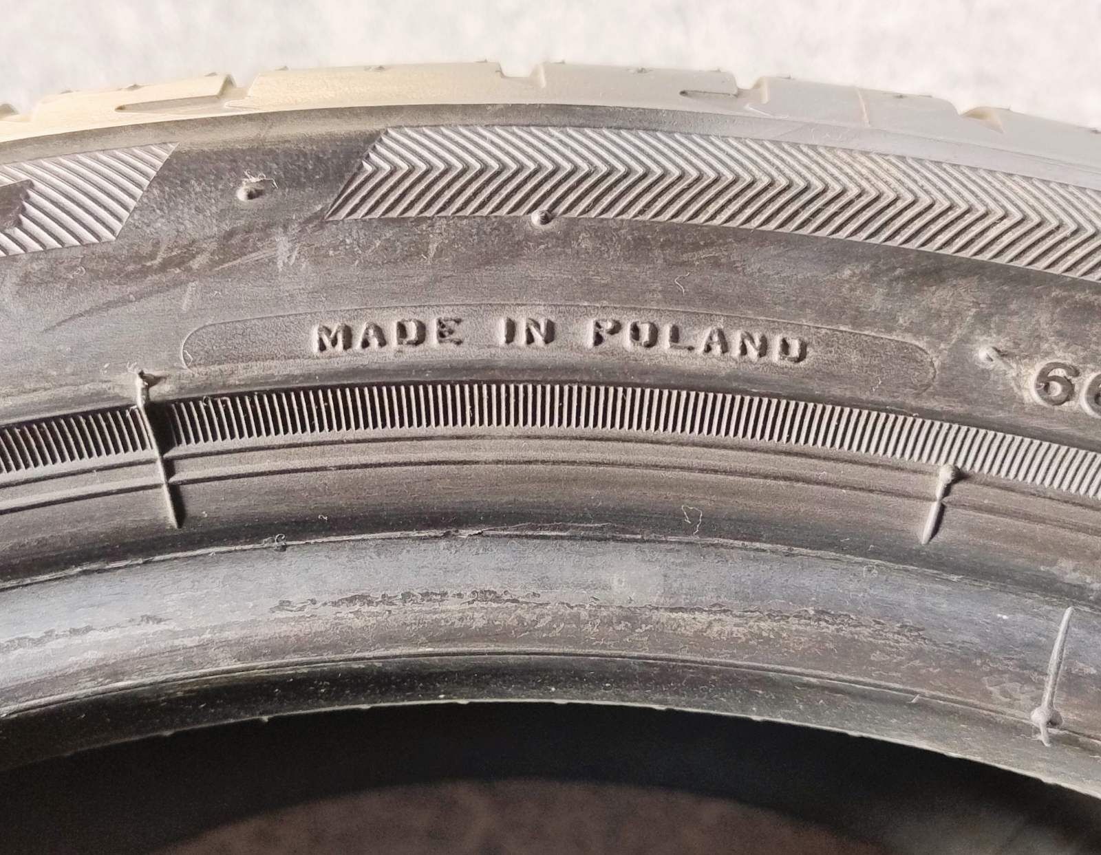 Шини літні R18 225/40 Bridgestone Potenza S001