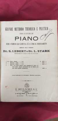 Livro de iniciação musical / piano