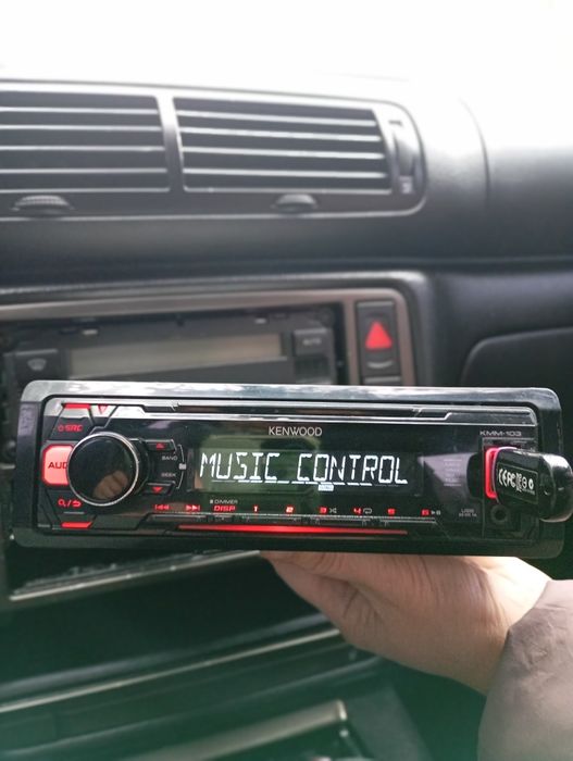 Автомагнітола Kenwood