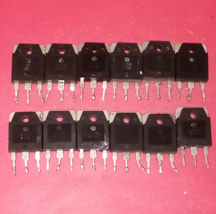 Лот 12 шт за 100 грн транзистор D209L
