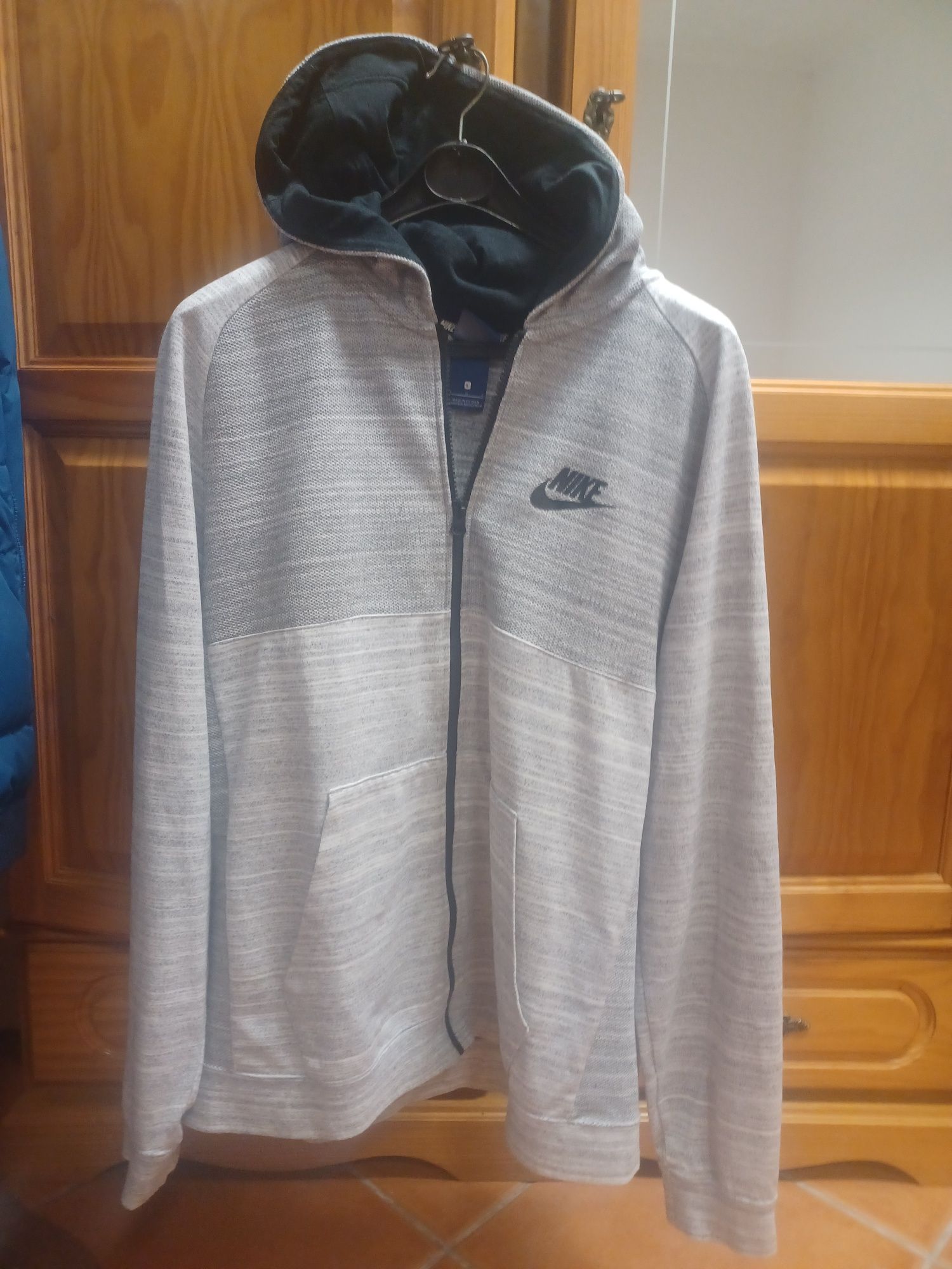 Hoodie com fecho Nike