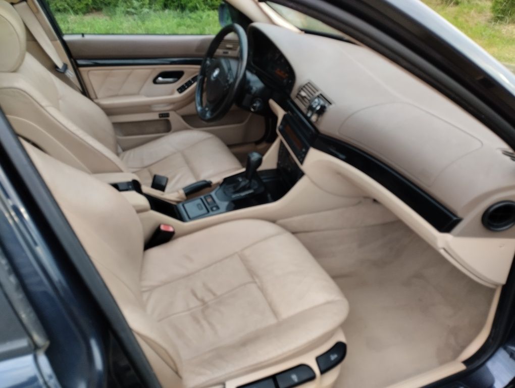BMW E39 b/G 2.8  automat w bdb stanie
