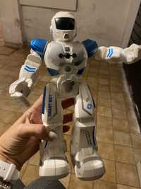 Brinquedo robot com comando