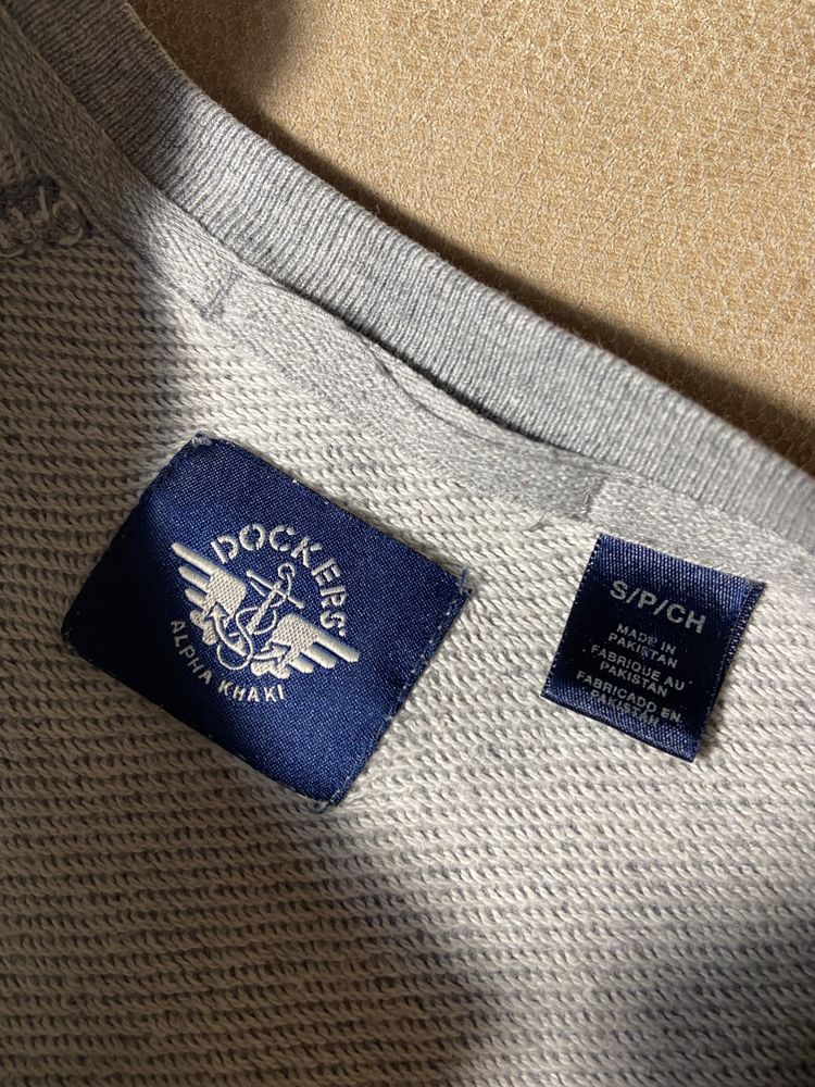 dockers sweatshirt