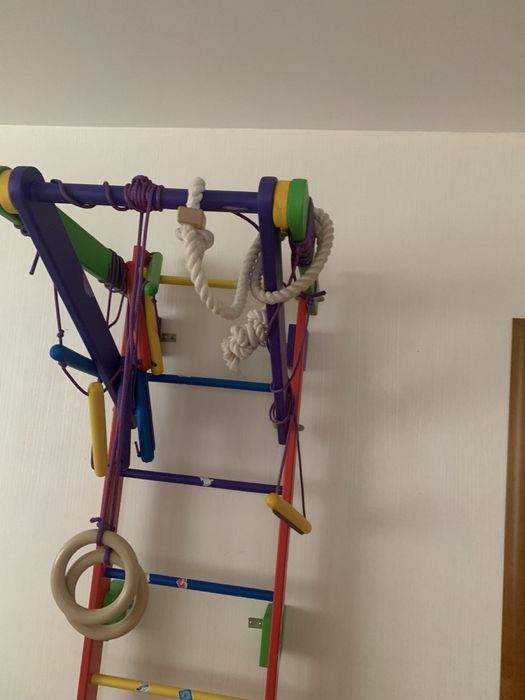 Шведська стінка дитяча