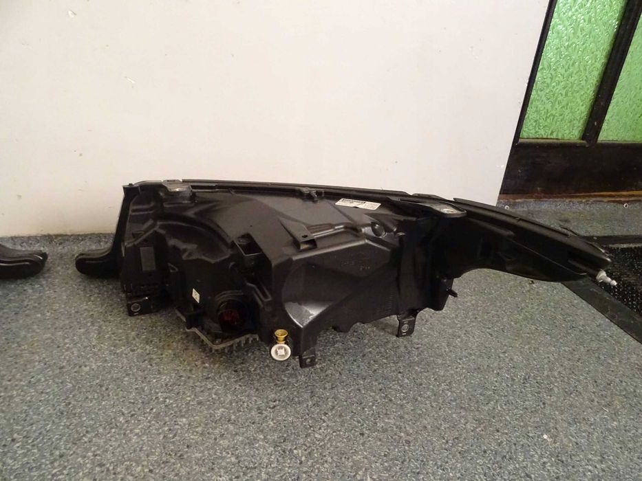 RANGE ROVER Sport L494 Фари передні