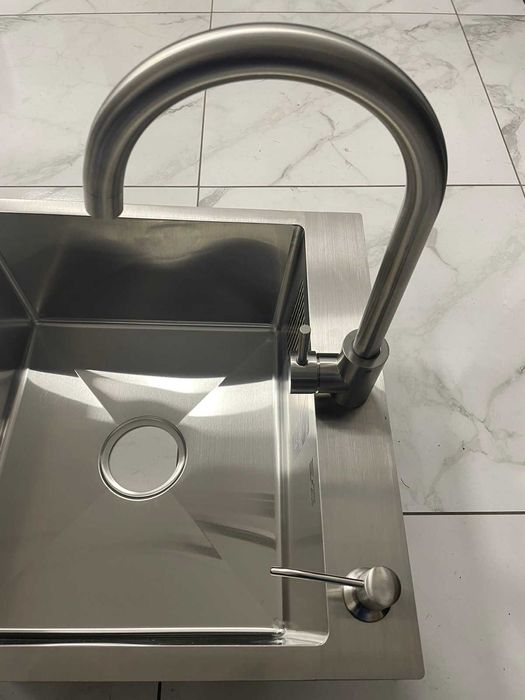 Мойка для кухни Lidz 5050 серая и смеситель для кухни Lidz Aria 015F