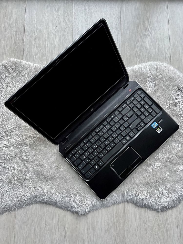 Ноутбук HP ENVY dv6