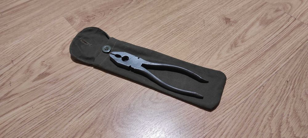 Kombinerki wojskowe RSUa-180 (BN-77/PN-71) z pokrowcem LWP Demobil