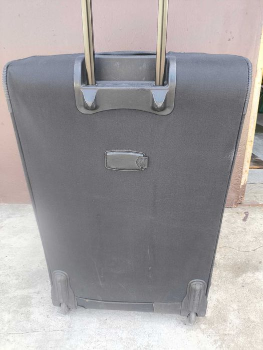 Валіза 70х30х44 на колесах