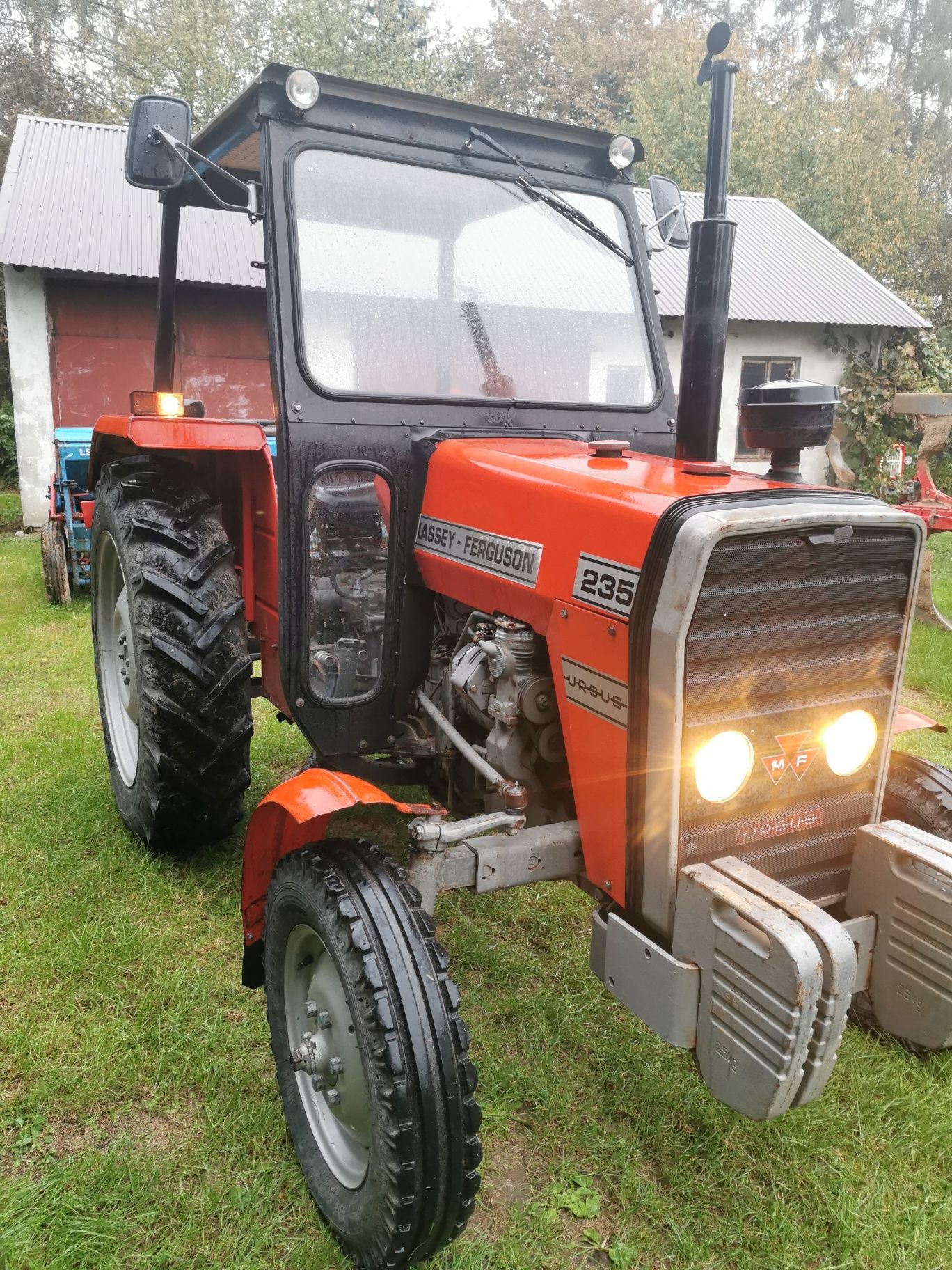 Massey ferguson 235 (2812)