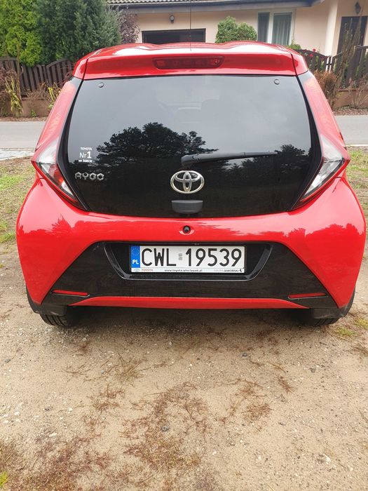 AYGO X-PLAY  2021  5-drzwiowy  1,0 WT-i 72 KM benzyna  1 właściciel