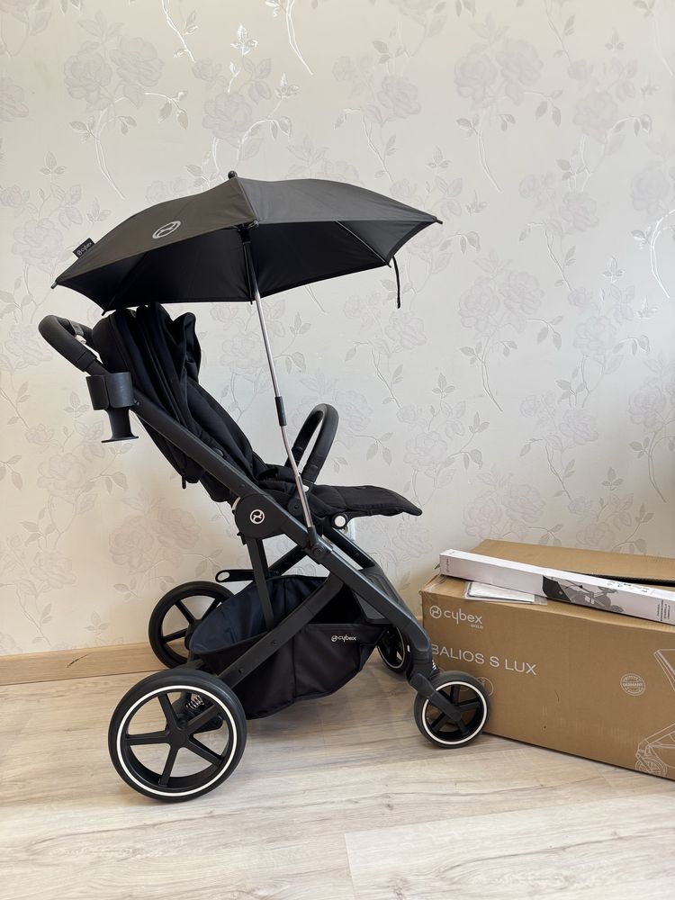 Прогулянкова коляска Cybex Balios S Lux з оригінальними аксесуарами