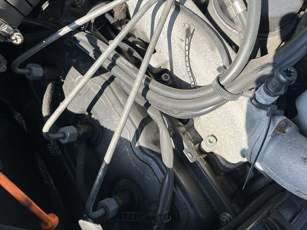 SILNIK motor 2.5TDI V6 180KM AKE Audi A4 B6 B7 A6 C5 A8 D2 pompa