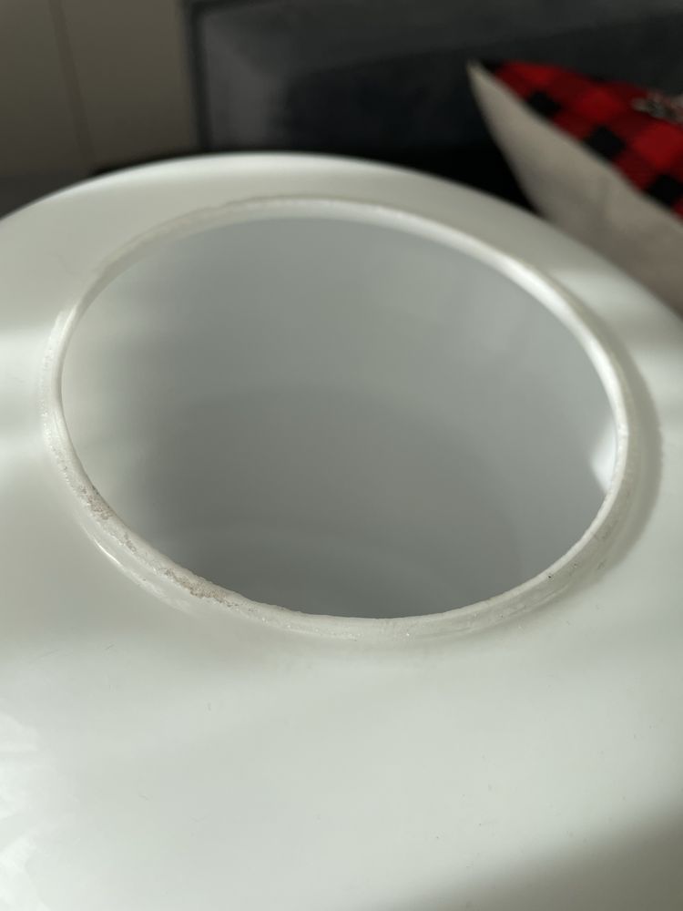 Prl 60 lata mleczno bialy duzy klosz do lampy