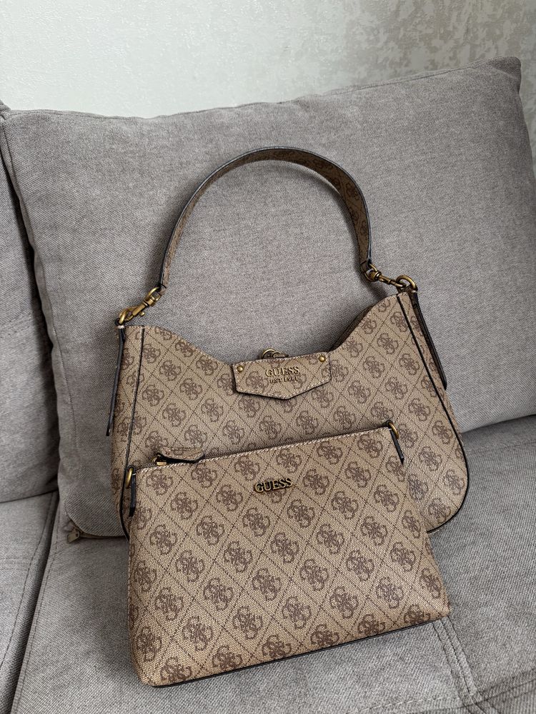 Продам сумку Guess