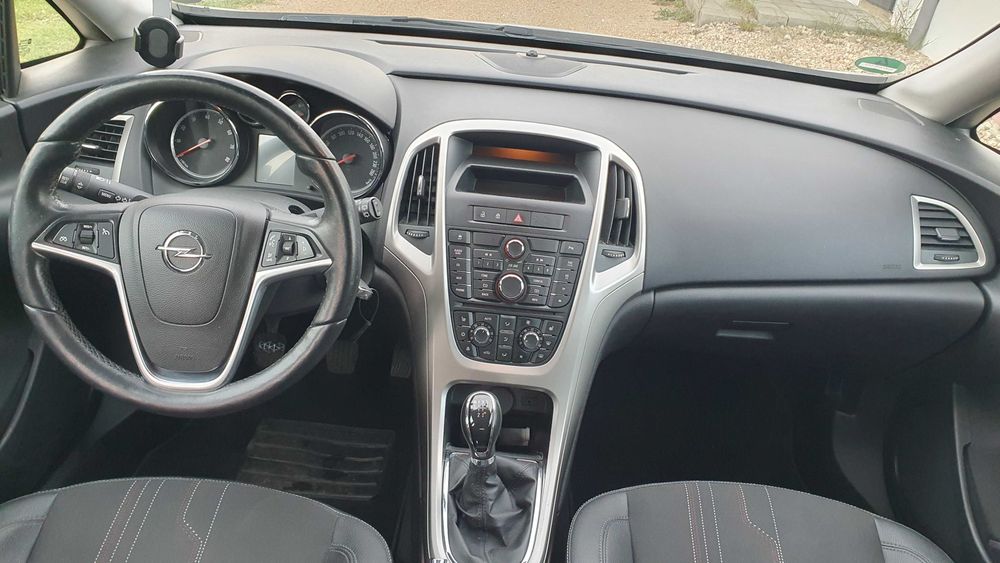 Opel Astra 1.4 100 km Klima Bogate wyposażenie" Z Niemiec " 150 Jahre
