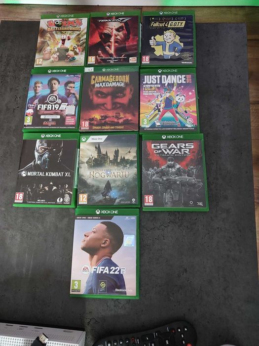 Xbox One S 500GB + 10 gier + 2 pady + niedziałający kinect